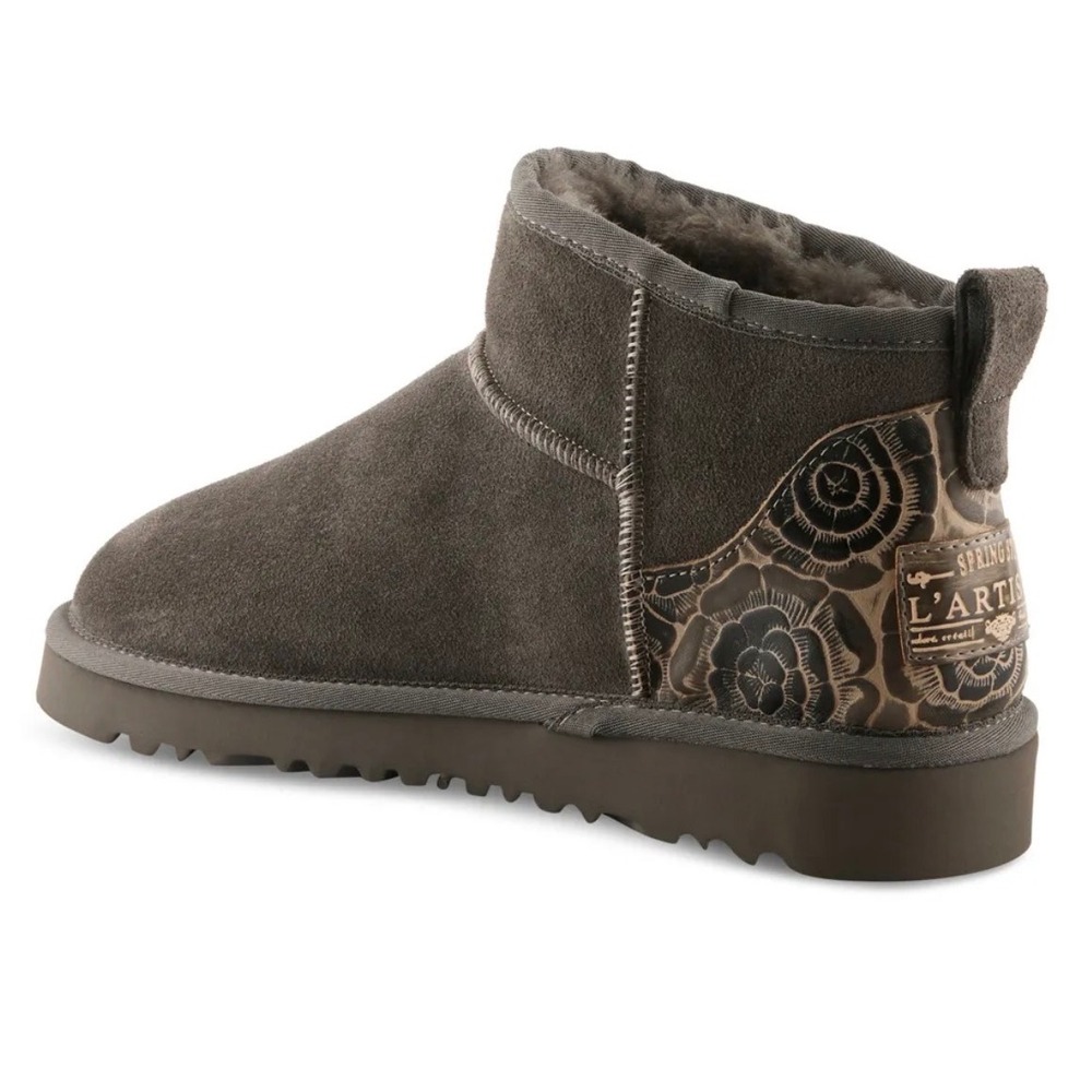NIB L'Artiste Spring Step Brandai Grey Multi Suede Floral Etch Ankle Boot 39/8.5